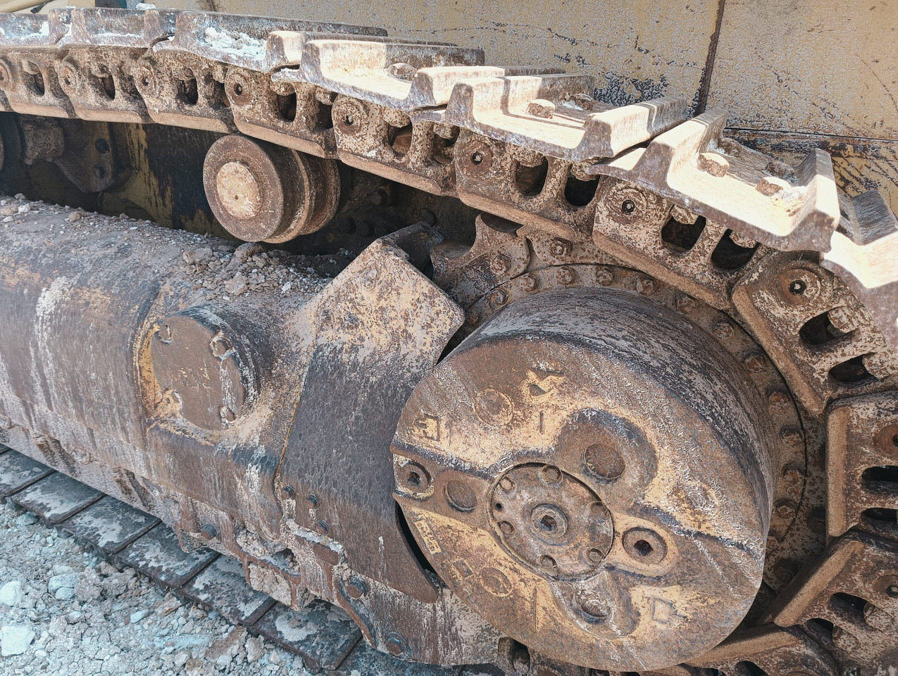 Laderaupe Caterpillar 973C Pala cingolata in ottime condizioni.: das Bild 6