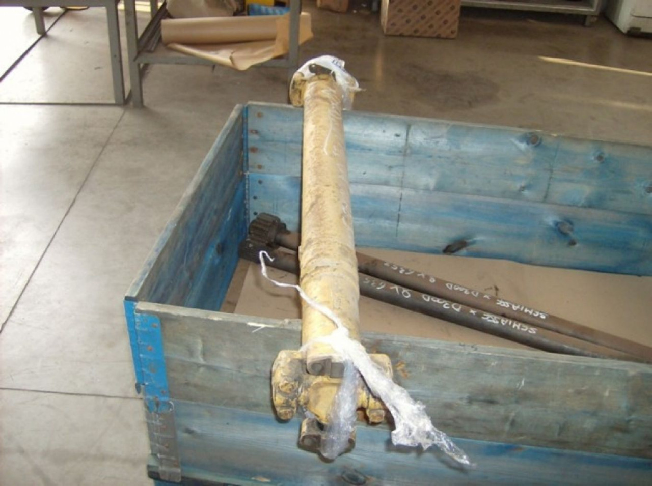 Caterpillar D300D ALBERO DI TRASMISSIONE - Antriebswelle für Baumaschine: das Bild 2 Caterpillar D300D ALBERO DI TRASMISSIONE - Antriebswelle für Baumaschine: das Bild 2