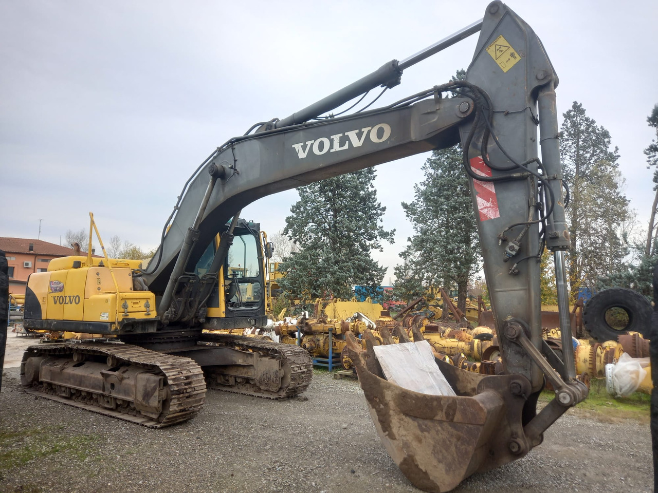 VOLVO EC210B NLC Escavatore cingolato usato in buone condizioni. - Kettenbagger: das Bild 1 VOLVO EC210B NLC Escavatore cingolato usato in buone condizioni. - Kettenbagger: das Bild 1