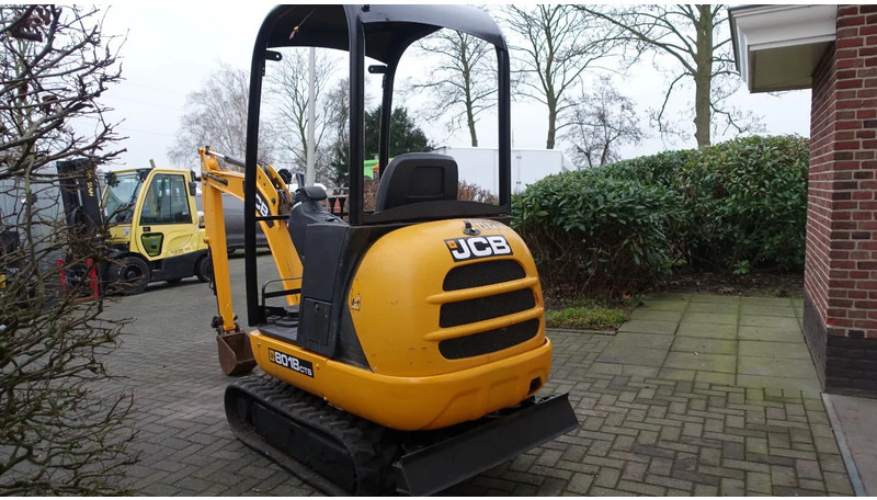 JCB 8018 CTS - Minikran: das Bild 4 JCB 8018 CTS - Minikran: das Bild 4