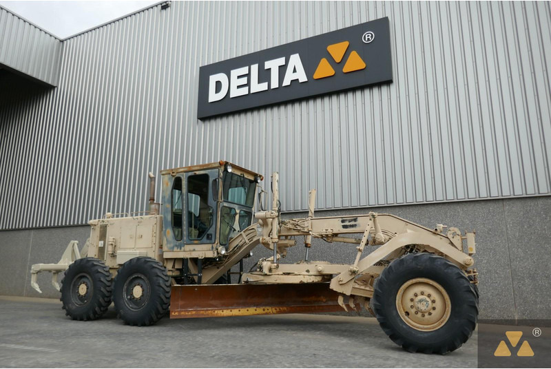 Caterpillar 130G Ex-army - Grader: das Bild 3 Caterpillar 130G Ex-army - Grader: das Bild 3