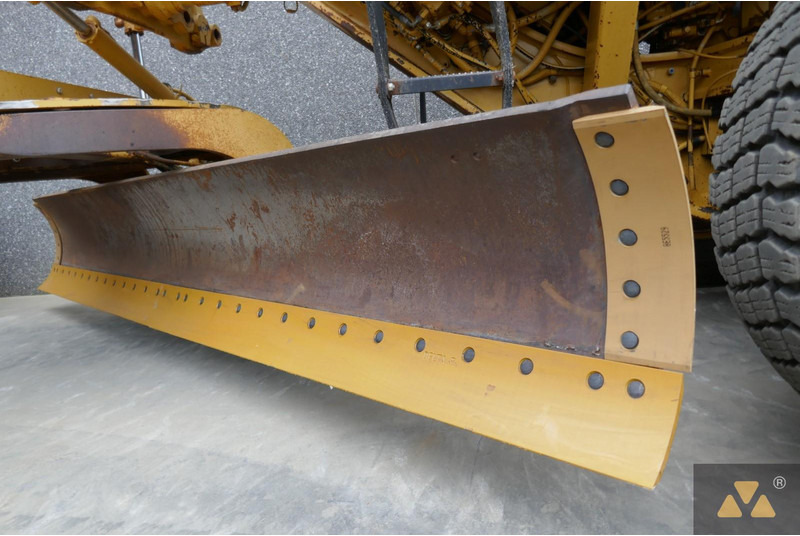 Grader Caterpillar 140H: das Bild 11