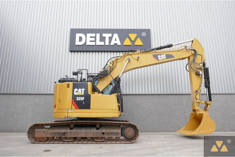Caterpillar 325F LCR - Kettenbagger: das Bild 2 Caterpillar 325F LCR - Kettenbagger: das Bild 2