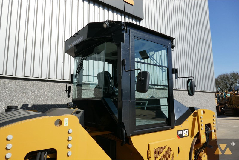 Walzen Caterpillar CB10: das Bild 17
