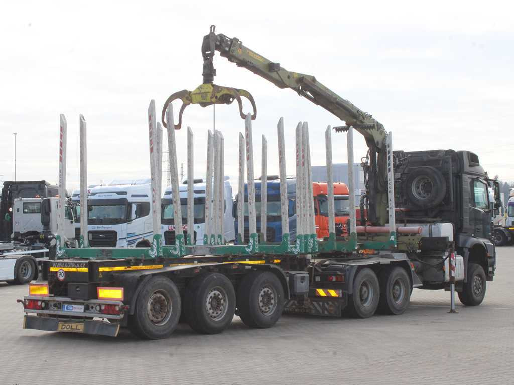 Mercedes-Benz Arocs 3351, 6x6, HYDRAULIC ARM LOGLIFT ET450, TIRES 80% + DOLL (2017) - Andere Technik: das Bild 4 Mercedes-Benz Arocs 3351, 6x6, HYDRAULIC ARM LOGLIFT ET450, TIRES 80% + DOLL (2017) - Andere Technik: das Bild 4