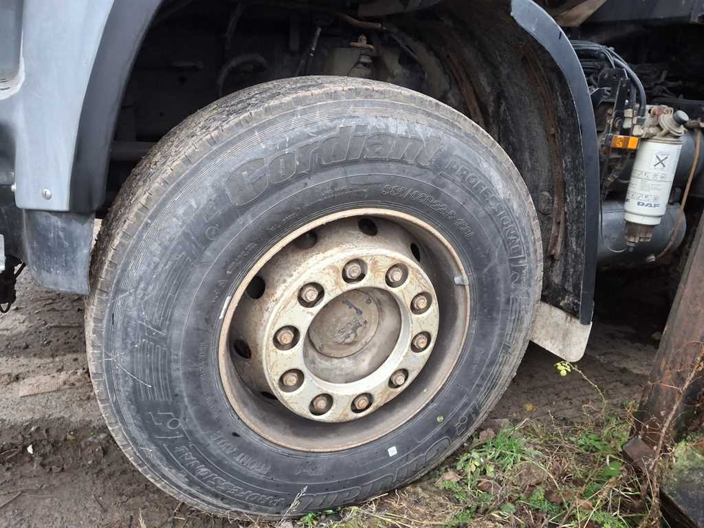 Kipper DAF CF 85.460, 6X4, BEACONS: das Bild 6