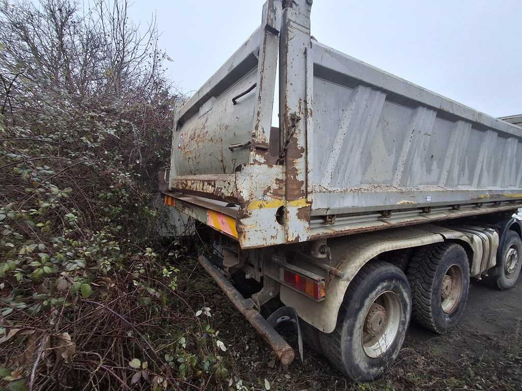 Kipper DAF CF 85.460, 6X4, BEACONS: das Bild 11