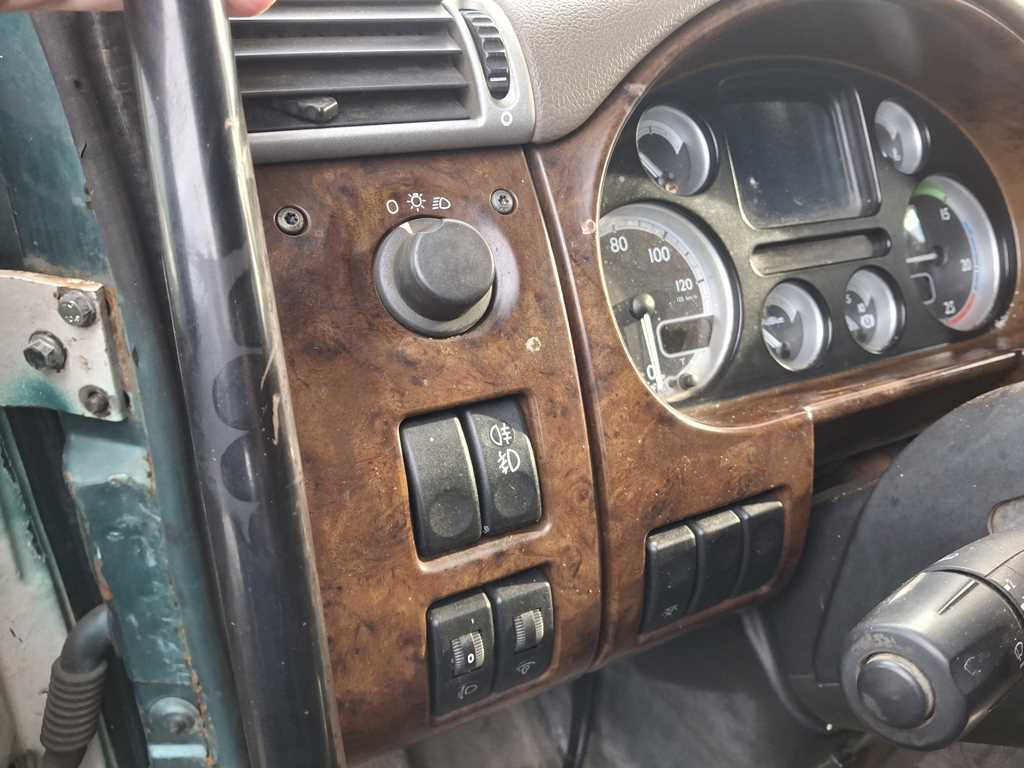 Kipper DAF CF 85.460, 6X4, BEACONS: das Bild 17