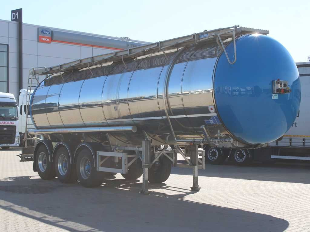 Feldbinder FELDBINDER tsa 32.3, NO ADR, 32m³, LIFTING AXLE - Tankauflieger: das Bild 2 Feldbinder FELDBINDER tsa 32.3, NO ADR, 32m³, LIFTING AXLE - Tankauflieger: das Bild 2