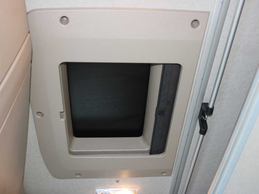 Leasing für Mercedes-Benz ACTROS 2553, EURO 6, 6X2, AIR SUSPENSION, DRIVE-THROUGH + PANAV Mercedes-Benz ACTROS 2553, EURO 6, 6X2, AIR SUSPENSION, DRIVE-THROUGH + PANAV: das Bild 17 Leasing für Mercedes-Benz ACTROS 2553, EURO 6, 6X2, AIR SUSPENSION, DRIVE-THROUGH + PANAV Mercedes-Benz ACTROS 2553, EURO 6, 6X2, AIR SUSPENSION, DRIVE-THROUGH + PANAV: das Bild 17