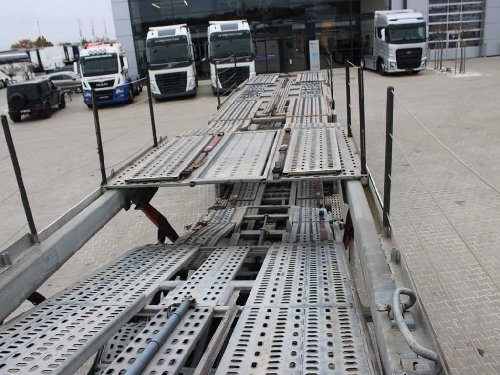 Autotransporter LKW Mercedes-Benz Actros 1844, EURO 5EEV, RETARDER + KÄSSBOHRER METAGO (2006): das Bild 13