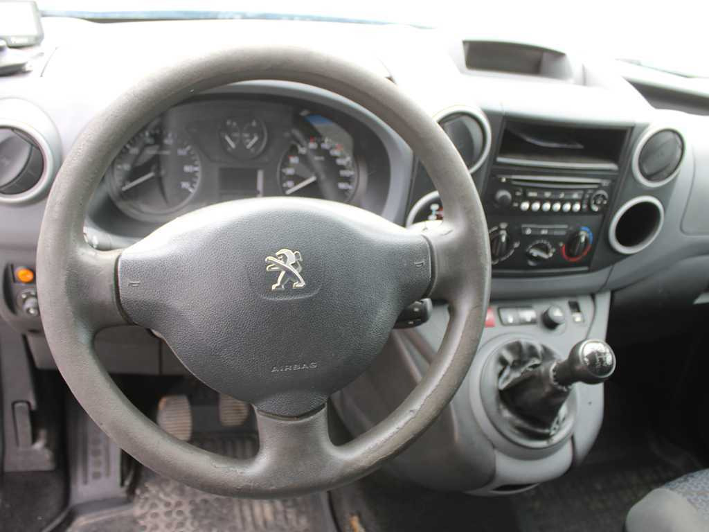Kühltransporter Peugeot PEUGEOT PARTNER, 4X4, CARRIER NEOS 100: das Bild 9