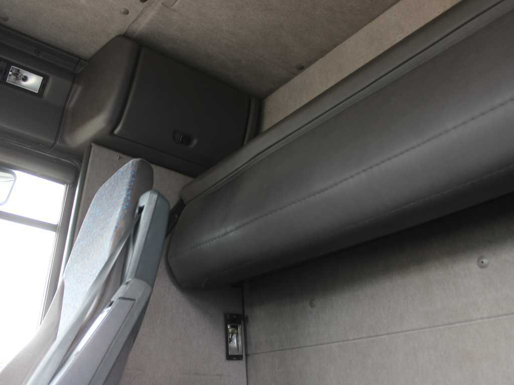 Sattelzugmaschine Renault MAGNUM 440.18, EURO 3: das Bild 11