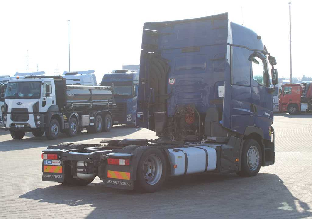 Renault T 520, EURO 6, LOWDECK, INDEPENDENT AIR CONDITIONING, TYRES 80% - Sattelzugmaschine: das Bild 4 Renault T 520, EURO 6, LOWDECK, INDEPENDENT AIR CONDITIONING, TYRES 80% - Sattelzugmaschine: das Bild 4