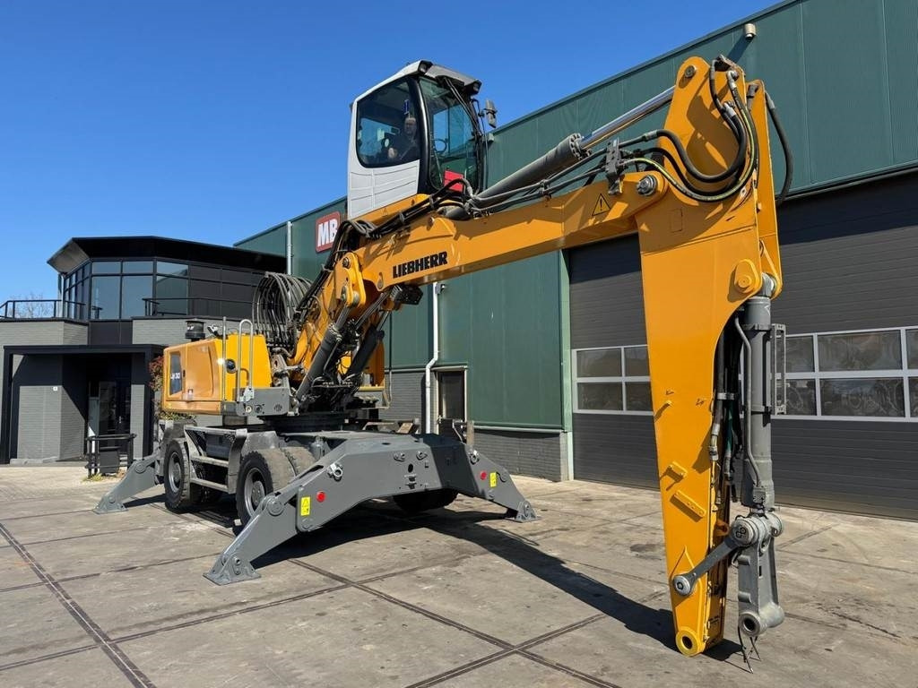 Umschlagbagger Liebherr LH 30 M: das Bild 6