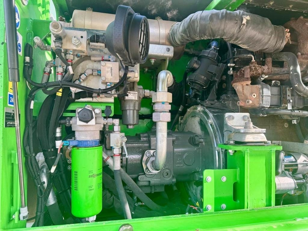 Umschlagbagger Sennebogen 821M E: das Bild 17