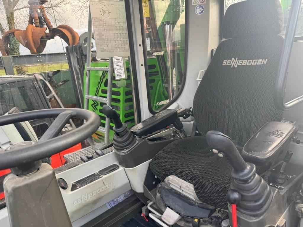 Umschlagbagger Sennebogen 821M E: das Bild 10