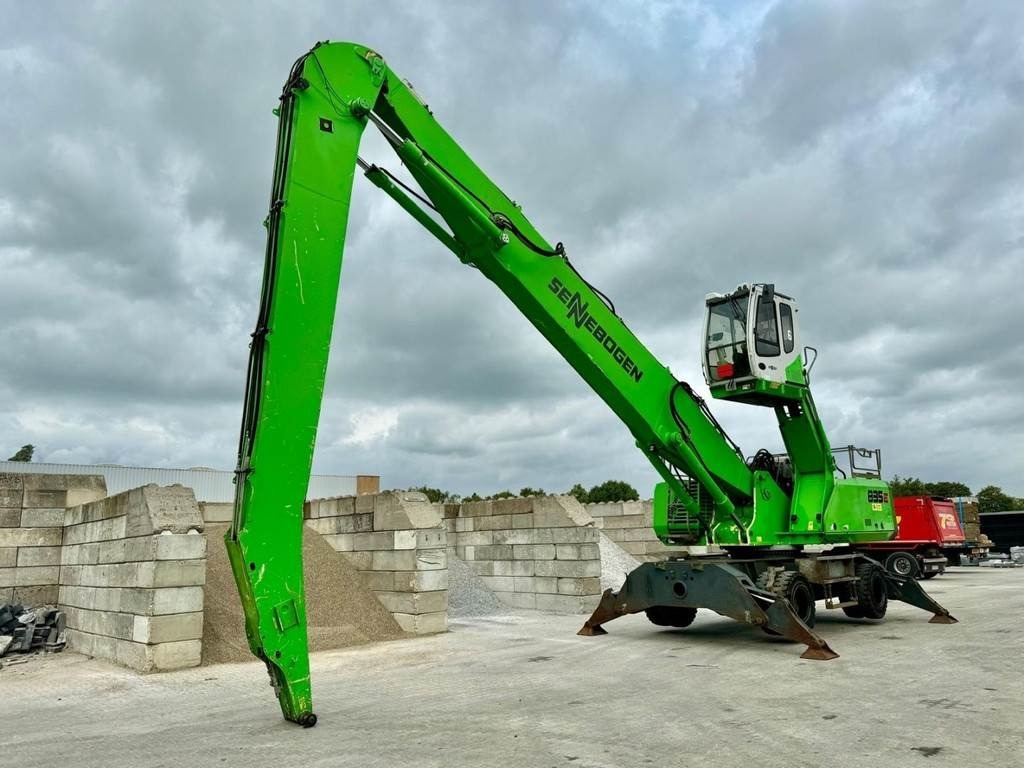 Sennebogen 835M E - Umschlagbagger: das Bild 2 Sennebogen 835M E - Umschlagbagger: das Bild 2