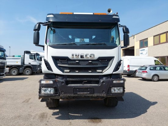 Iveco 8x4 Meiller Abroller, Automatik, E6, Retarder, - Abrollkipper, Autokran: das Bild 2 Iveco 8x4 Meiller Abroller, Automatik, E6, Retarder, - Abrollkipper, Autokran: das Bild 2