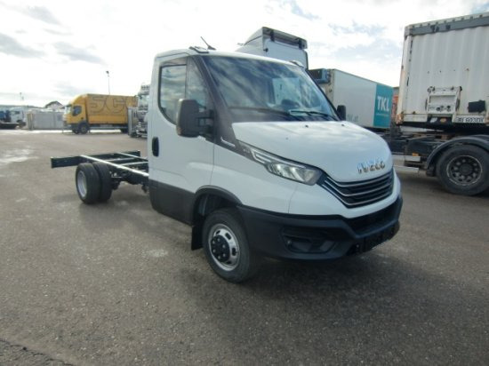 Iveco Daily 40 - 180 Fahrgestell, E6 Automatik 2 Stück verfügbar - Fahrgestell LKW: das Bild 3 Iveco Daily 40 - 180 Fahrgestell, E6 Automatik 2 Stück verfügbar - Fahrgestell LKW: das Bild 3