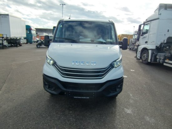 Iveco Daily 40 - 180 Fahrgestell, E6 Automatik 2 Stück verfügbar - Fahrgestell LKW: das Bild 2 Iveco Daily 40 - 180 Fahrgestell, E6 Automatik 2 Stück verfügbar - Fahrgestell LKW: das Bild 2