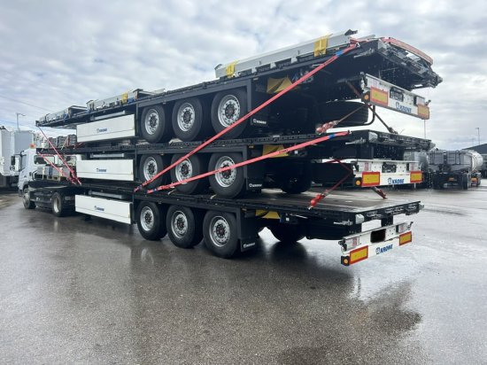 Krone Bordwandplanenauflieger , Einsteckrungen, Liftachse, SAF-Achsen, - Planenauflieger: das Bild 4 Krone Bordwandplanenauflieger , Einsteckrungen, Liftachse, SAF-Achsen, - Planenauflieger: das Bild 4