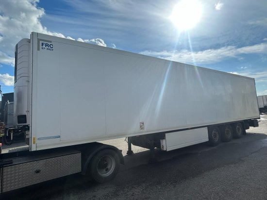 Krone SD Cool Liner, Carrier Vector 1350 - Isotherm Auflieger: das Bild 3 Krone SD Cool Liner, Carrier Vector 1350 - Isotherm Auflieger: das Bild 3