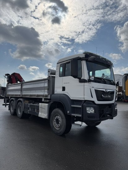 MAN TGS 26.430 6x4 3-Seitenkipper, HMF 2020K-RC Heckkran abnehmbar, - Kipper, Autokran: das Bild 3 MAN TGS 26.430 6x4 3-Seitenkipper, HMF 2020K-RC Heckkran abnehmbar, - Kipper, Autokran: das Bild 3