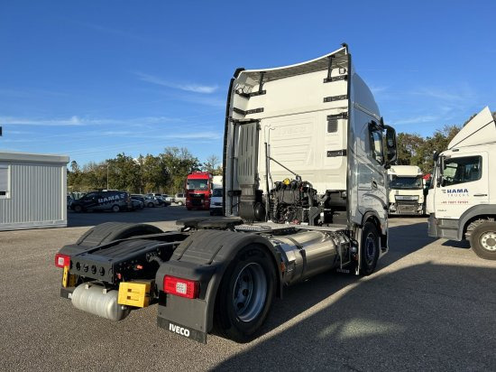 Iveco Stralis 460 Gas, 2 LNG-Tanks, Retarder, Leder - Sattelzugmaschine: das Bild 3 Iveco Stralis 460 Gas, 2 LNG-Tanks, Retarder, Leder - Sattelzugmaschine: das Bild 3