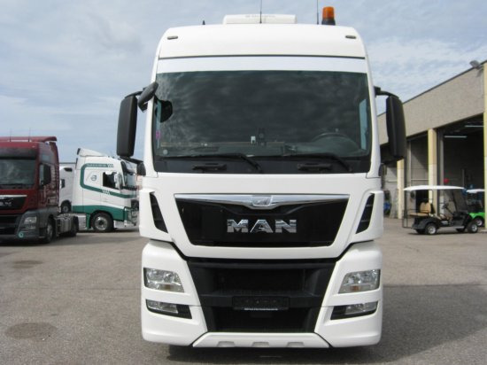 MAN TGX 18.440 XXL Low Deck, Retarder, Standklima, Euro 6, - Sattelzugmaschine: das Bild 2 MAN TGX 18.440 XXL Low Deck, Retarder, Standklima, Euro 6, - Sattelzugmaschine: das Bild 2