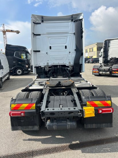 Mercedes-Benz 1851 Bigspace, E6, Retarder, Xenon - Sattelzugmaschine: das Bild 5 Mercedes-Benz 1851 Bigspace, E6, Retarder, Xenon - Sattelzugmaschine: das Bild 5