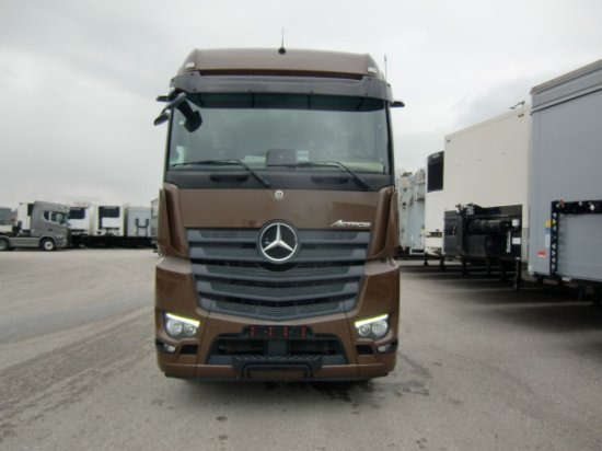 Mercedes-Benz Actros 1848 Gigaspace, Retarder, Standklima Retarder, Mirrow Cam, mehrere Einheiten - Sattelzugmaschine: das Bild 2 Mercedes-Benz Actros 1848 Gigaspace, Retarder, Standklima Retarder, Mirrow Cam, mehrere Einheiten - Sattelzugmaschine: das Bild 2