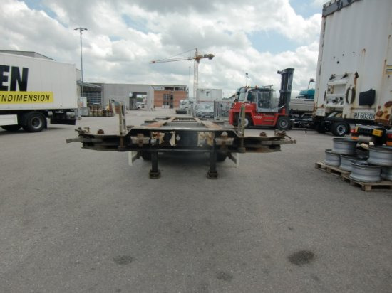 Schmitz Containerchassi 3-achsig SCF 24G45 Slider - Container/ Wechselfahrgestell Auflieger: das Bild 2 Schmitz Containerchassi 3-achsig SCF 24G45 Slider - Container/ Wechselfahrgestell Auflieger: das Bild 2