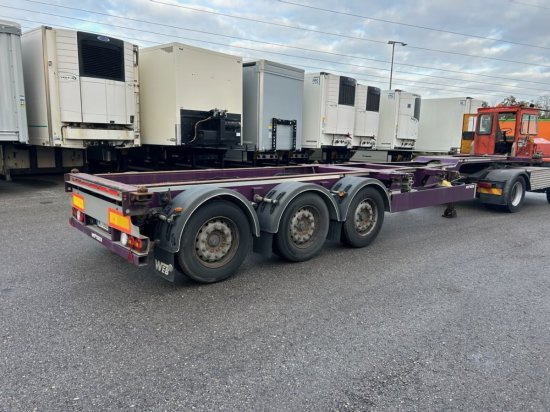 Web Trailer LPRS24 Heckschieber 1x20 ft 2x20 ft 1x40 ft - Container/ Wechselfahrgestell Auflieger: das Bild 4 Web Trailer LPRS24 Heckschieber 1x20 ft 2x20 ft 1x40 ft - Container/ Wechselfahrgestell Auflieger: das Bild 4