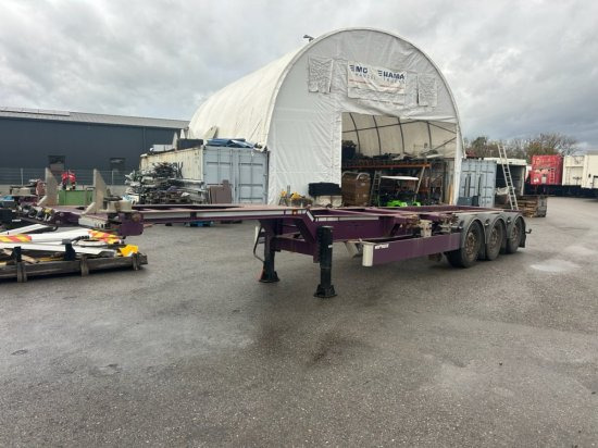 Web Trailer LPRS24 Heckschieber 1x20 ft 2x20 ft 1x40 ft - Container/ Wechselfahrgestell Auflieger: das Bild 3 Web Trailer LPRS24 Heckschieber 1x20 ft 2x20 ft 1x40 ft - Container/ Wechselfahrgestell Auflieger: das Bild 3