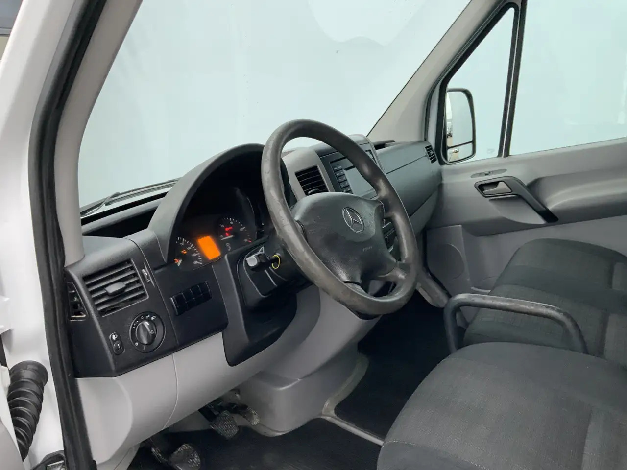 Mercedes-Benz Sprinter 313 2.2 CDI 366 L2 H2 Airco Camera 3Zits Trekhaak - Andere Technik: das Bild 5 Mercedes-Benz Sprinter 313 2.2 CDI 366 L2 H2 Airco Camera 3Zits Trekhaak - Andere Technik: das Bild 5