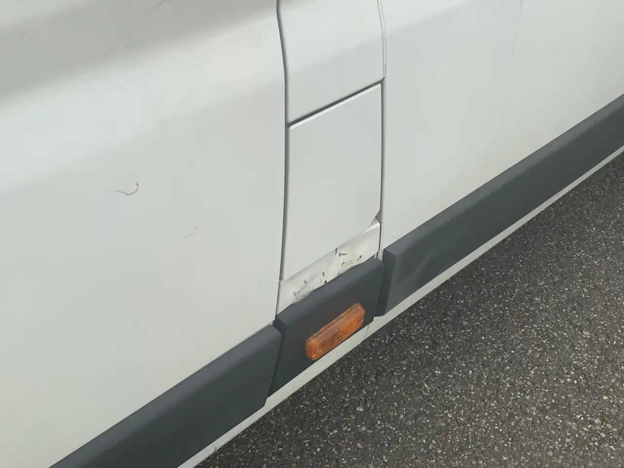 Citroen Jumper 35 2.2 HDI L4H3 Maxi (motor lampje brand !!) Airco - Kastenwagen: das Bild 2 Citroen Jumper 35 2.2 HDI L4H3 Maxi (motor lampje brand !!) Airco - Kastenwagen: das Bild 2