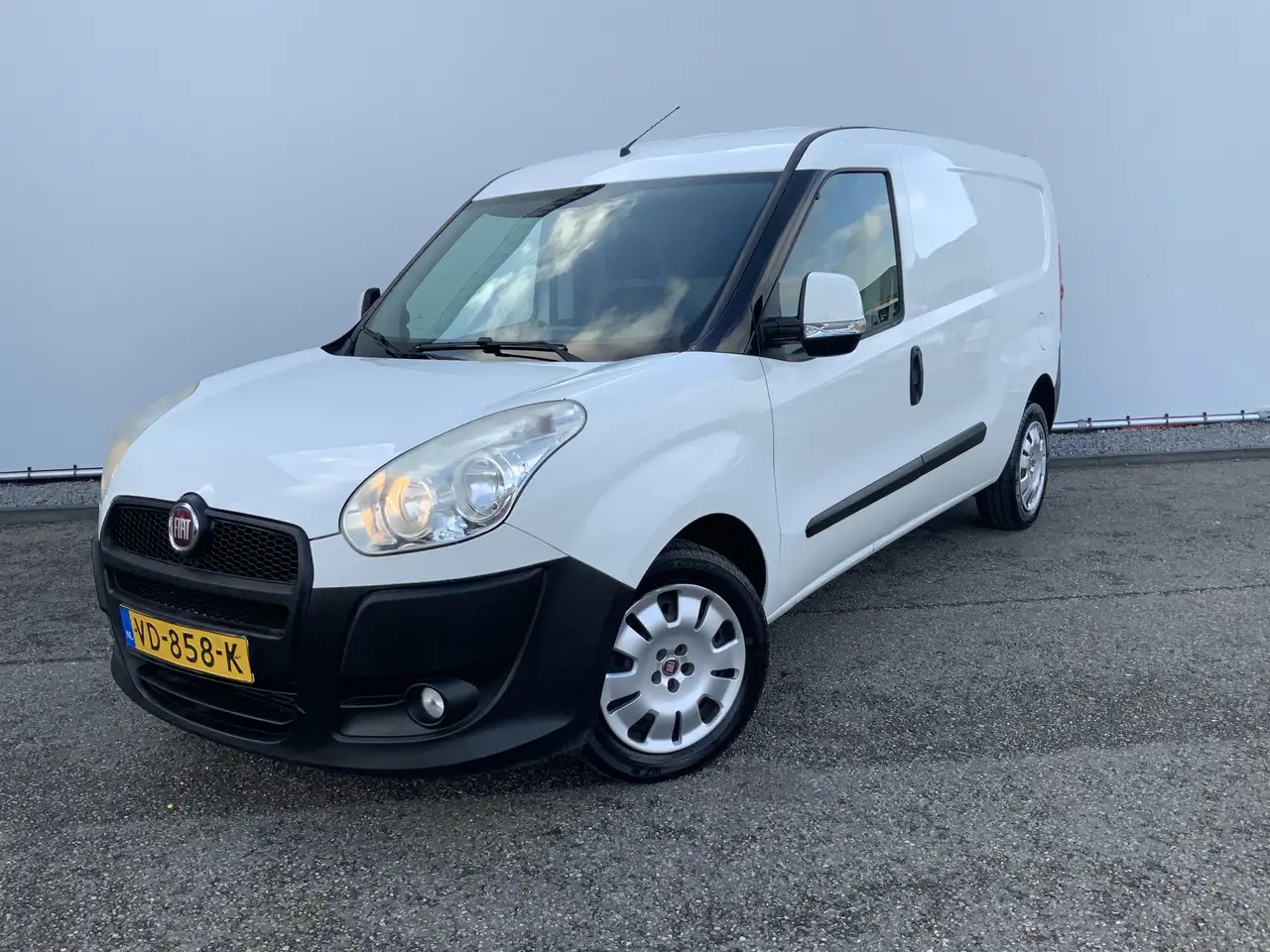 Kleintransporter Fiat Doblo Cargo 1.6 MultiJet SX Maxi Airco Trekhaak 1300 kg: das Bild 1