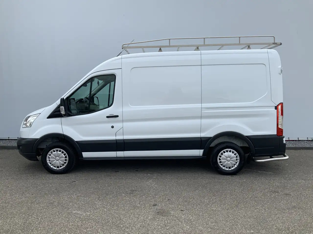 Ford Transit 310 2.2 TDCI L2H2 Trend Airco Cruise Navi 3 Zits I - Kastenwagen: das Bild 3 Ford Transit 310 2.2 TDCI L2H2 Trend Airco Cruise Navi 3 Zits I - Kastenwagen: das Bild 3