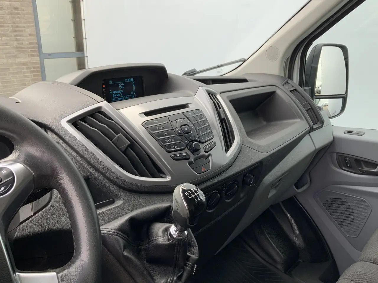 Kastenwagen Ford Transit 310 2.2 TDCI L2H2 Trend Airco Cruise Navi 3 Zits I: das Bild 6