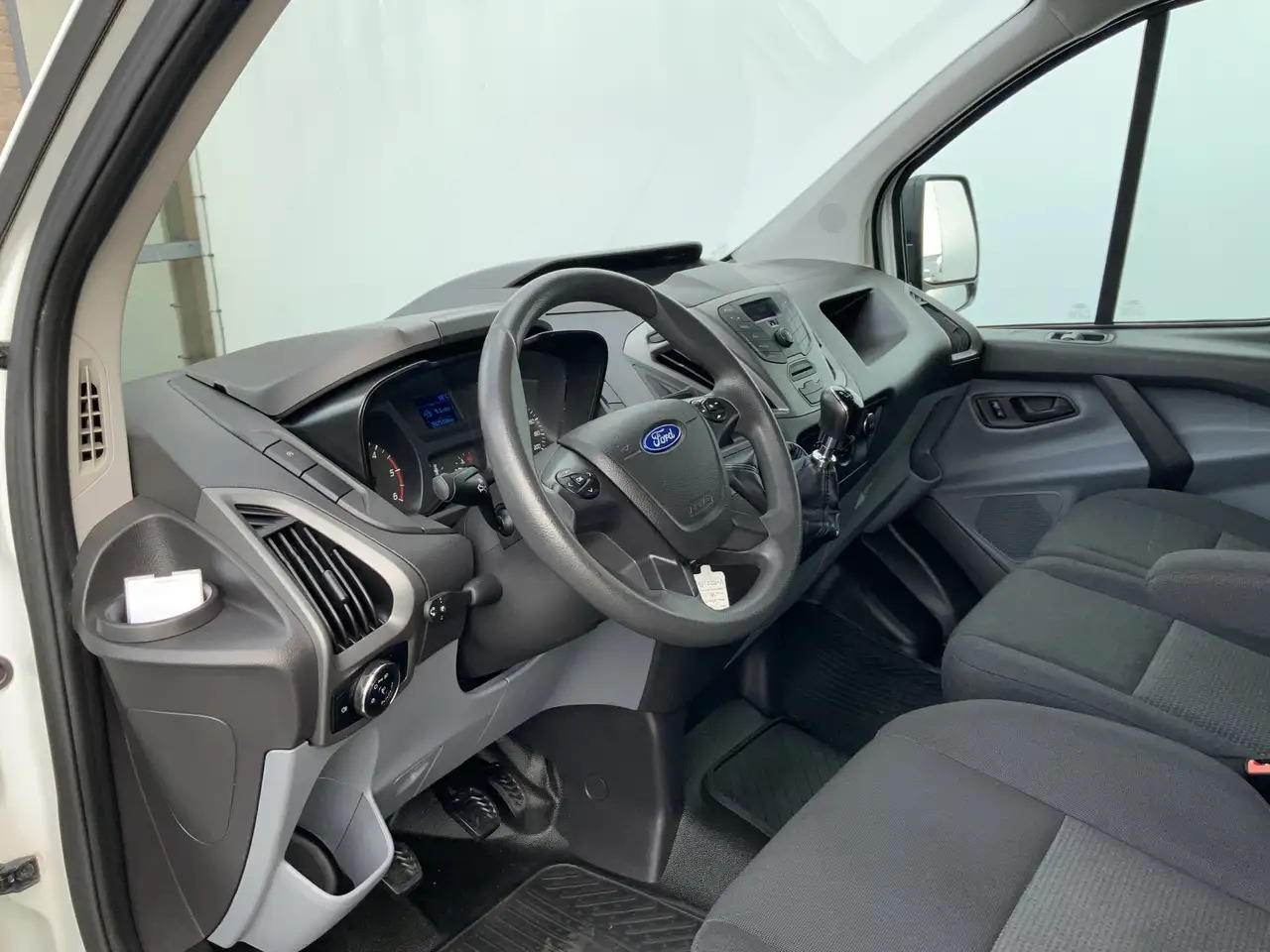 Ford Transit Custom 270 2.2 TDCI L1H1 Economy Edition Airco Cruise 3 Z - Kastenwagen: das Bild 5 Ford Transit Custom 270 2.2 TDCI L1H1 Economy Edition Airco Cruise 3 Z - Kastenwagen: das Bild 5