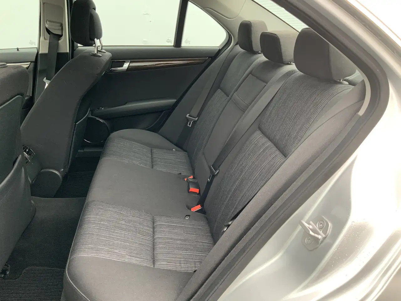 Mercedes-Benz C 200 K Elegance UNIEK ! Airco Compressor Alu Velg Euro - Limousine: das Bild 5 Mercedes-Benz C 200 K Elegance UNIEK ! Airco Compressor Alu Velg Euro - Limousine: das Bild 5