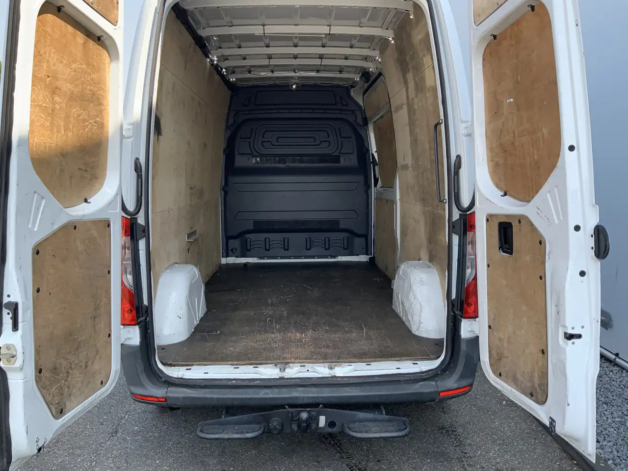 Mercedes-Benz Sprinter 311 2.2 CDI L2H2 Automaat Airco 3 Zits 2000 kg Sid - Kastenwagen: das Bild 5 Mercedes-Benz Sprinter 311 2.2 CDI L2H2 Automaat Airco 3 Zits 2000 kg Sid - Kastenwagen: das Bild 5