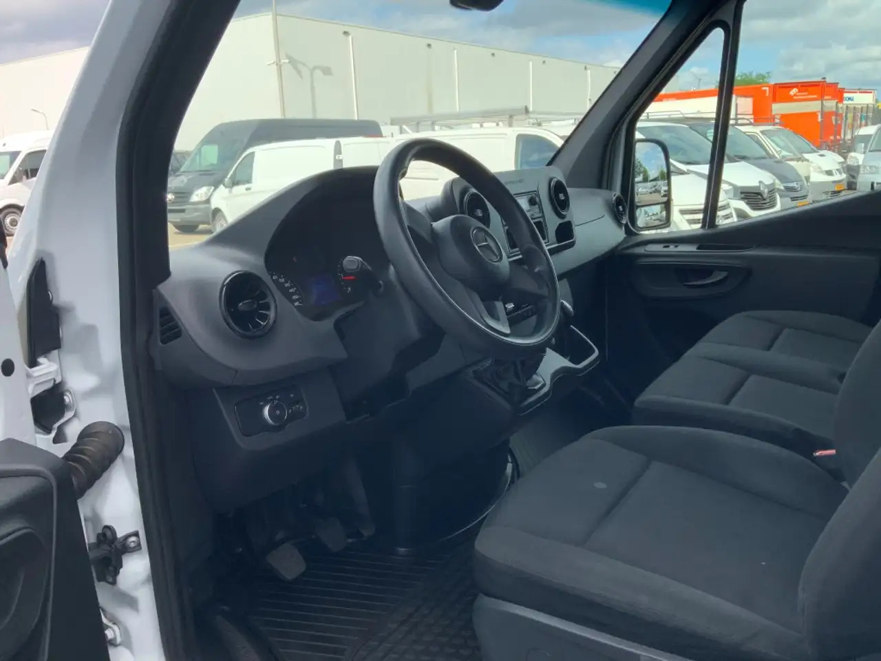 Mercedes-Benz Sprinter 314 2.2 CDI 366 L2H2 Airco 3 Zits Euro 6 - Kastenwagen: das Bild 5 Mercedes-Benz Sprinter 314 2.2 CDI 366 L2H2 Airco 3 Zits Euro 6 - Kastenwagen: das Bild 5