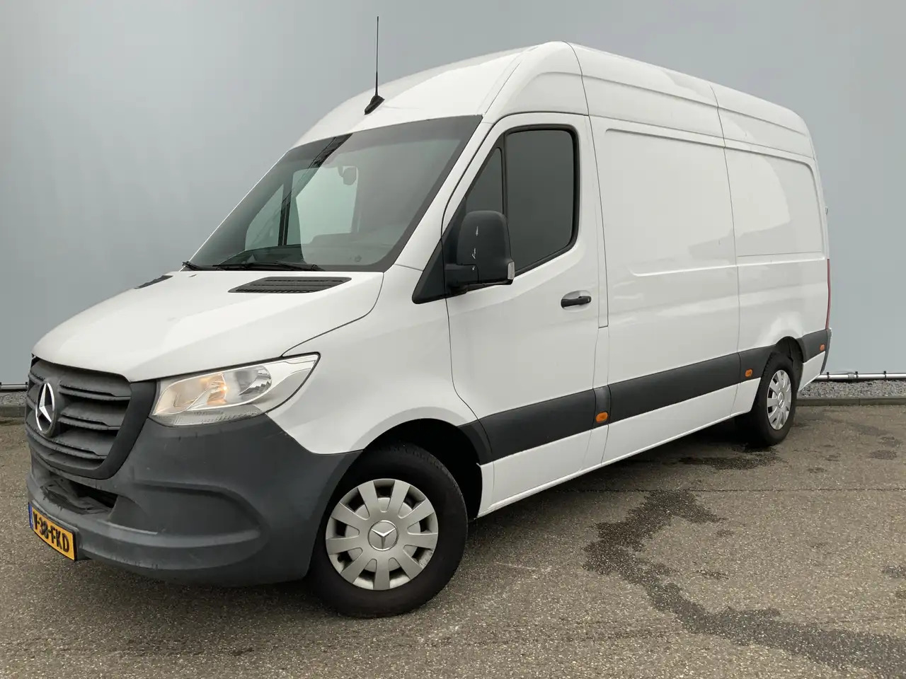 Mercedes-Benz Sprinter 314 2.2 CDI L2H1 EURO VI-D Airco Camera 3 Zits Ext - Kastenwagen: das Bild 2 Mercedes-Benz Sprinter 314 2.2 CDI L2H1 EURO VI-D Airco Camera 3 Zits Ext - Kastenwagen: das Bild 2