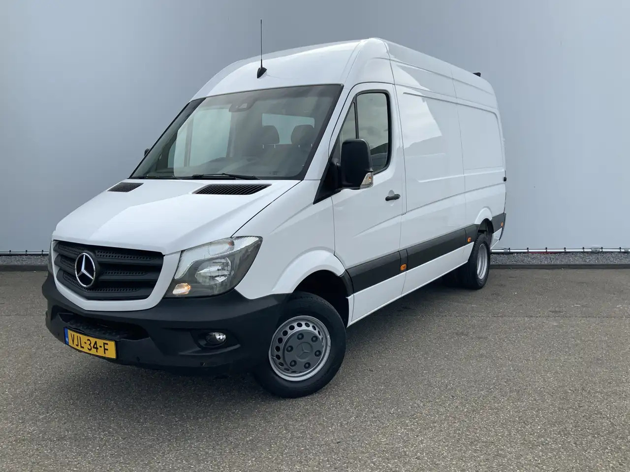 Mercedes-Benz Sprinter 516 2.2 CDI 366 L2H2 Camera Trekhaak 3500 kg Dub L - Kastenwagen: das Bild 1 Mercedes-Benz Sprinter 516 2.2 CDI 366 L2H2 Camera Trekhaak 3500 kg Dub L - Kastenwagen: das Bild 1