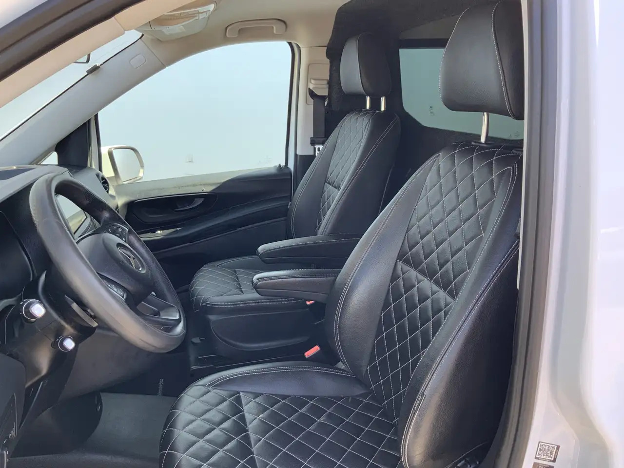 Mercedes-Benz Vito Tourer XL 114 CDI Autom. Airco Cruise Camera Alu V - Kastenwagen: das Bild 5 Mercedes-Benz Vito Tourer XL 114 CDI Autom. Airco Cruise Camera Alu V - Kastenwagen: das Bild 5