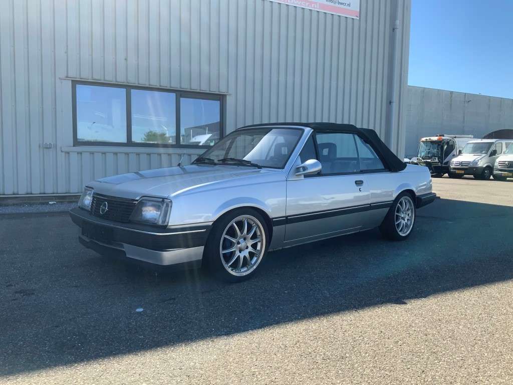Opel Ascona 1.6 S Automaat Cabriolet Marge geen btw - PKW: das Bild 1 Opel Ascona 1.6 S Automaat Cabriolet Marge geen btw - PKW: das Bild 1