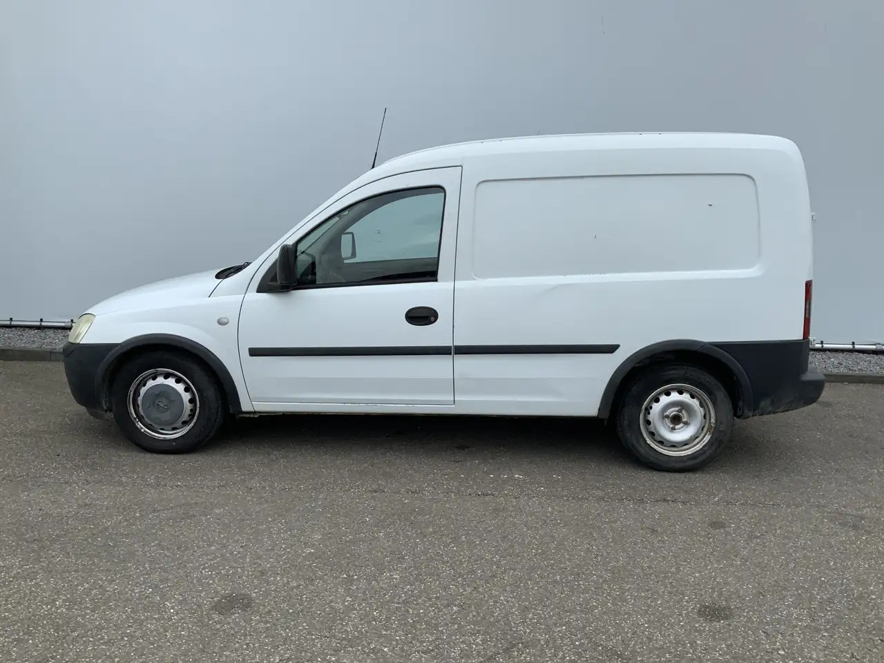Opel Combo 1.3 CDTi Selection Trekhaak 1000 kg Euro 5 - Kleintransporter: das Bild 3 Opel Combo 1.3 CDTi Selection Trekhaak 1000 kg Euro 5 - Kleintransporter: das Bild 3