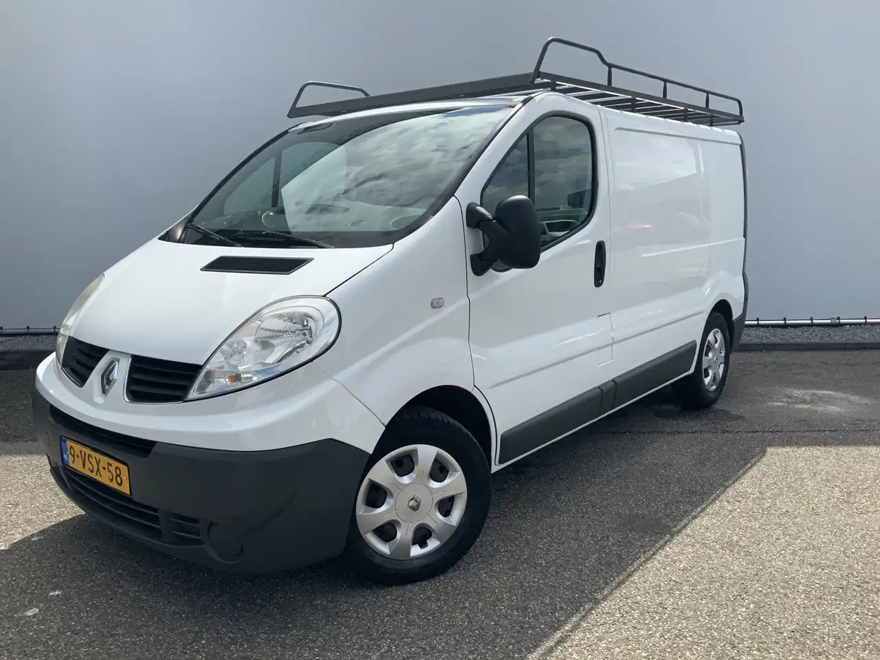 Renault Trafic 2.0 dCi T29 L1H1 Eco 3 Zits Imperiaal Trekhaak 200 - Kastenwagen: das Bild 1 Renault Trafic 2.0 dCi T29 L1H1 Eco 3 Zits Imperiaal Trekhaak 200 - Kastenwagen: das Bild 1